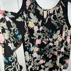 Sheer 3/4 sleeved Cold shoulder tunic